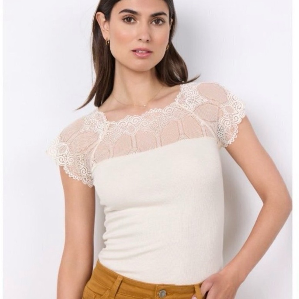 Soya Concept Ryan Cream Lace Top Size Large NWT